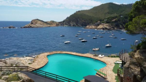 CAP SA SAL BEGUR primera línea de mar con terraza